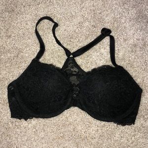 Victoria’s Secret underwire lace black bra